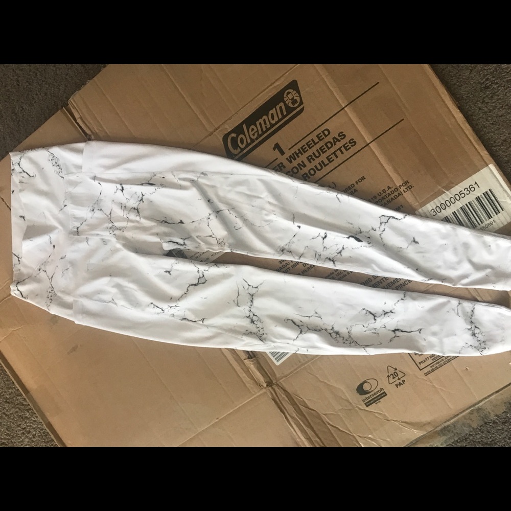 Buff Bunny Marble Leggings